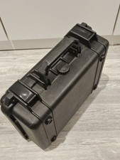 Pelicase ähnlicher Koffer