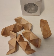 Geduldspiel in Kugelform