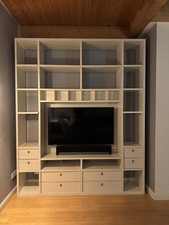 Hochwertige weiße Schrankwand