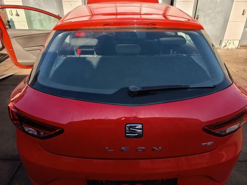 Seat leon iii limousine - iii,