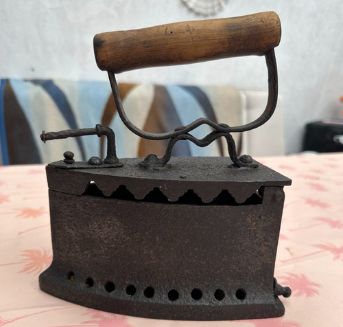 Bügeleisen antik