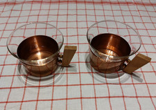 2 Teetassen/Teegläser mit Holzgriff und Kupferhalter
