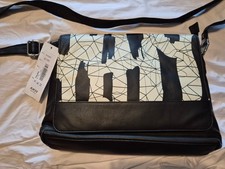 Handtasche von AKH schwarz