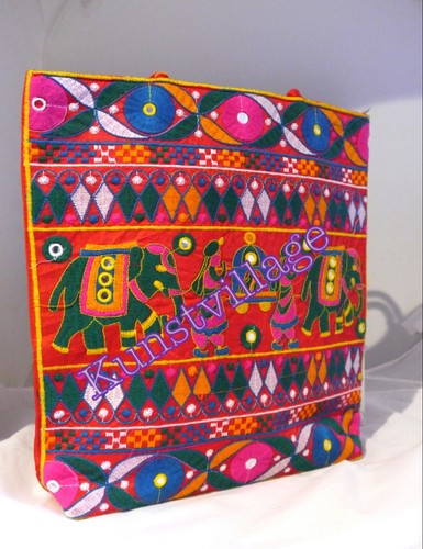 Embroidered shoulder bag - shoulder,