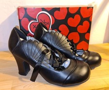 T.U.K. Black Fan Tieup Baby