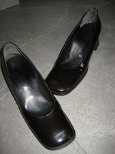 SERVAS org. Schuhe - Gr. 38 - Echt Lackleder - Aubergine - Super Zustand!