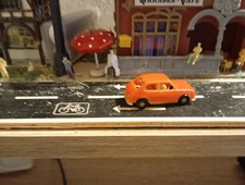 Fiat 127  Italy Plastik Miniaturauto Modellauto unverglast  1:72