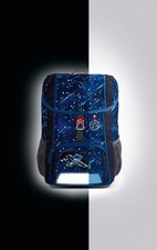 großer blauer Kinderrucksack