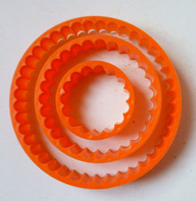 original DDR Ausstecher Kekse Ausstechformen Ringe Kreise Blume Plätzchen