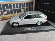 Mercedes Benz C Klasse W 203 T Modell   Minichamps 1/43 Silber
