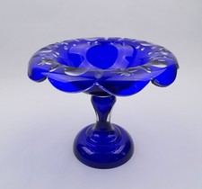 Tafelaussatz Fussschale H 15 cm Überfangglas blau geschliffen Böhmen um 1920