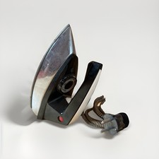 DDR Trocken-Bügeleisen IKA electrica - nicht AKA electric - EWS BR27 TGL 8988