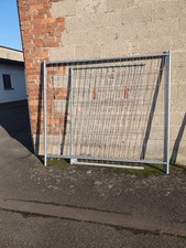 2 Stk.Neue Bauzäune Mit Zubehör !! 2.20 X 2.00 mtr.