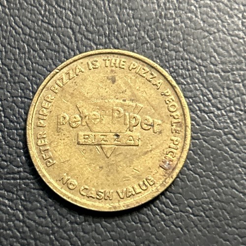 Peter piper pizza rocky - peter,