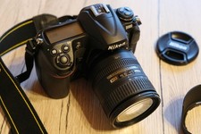 Nikon D300 mit Objektiv AF-S