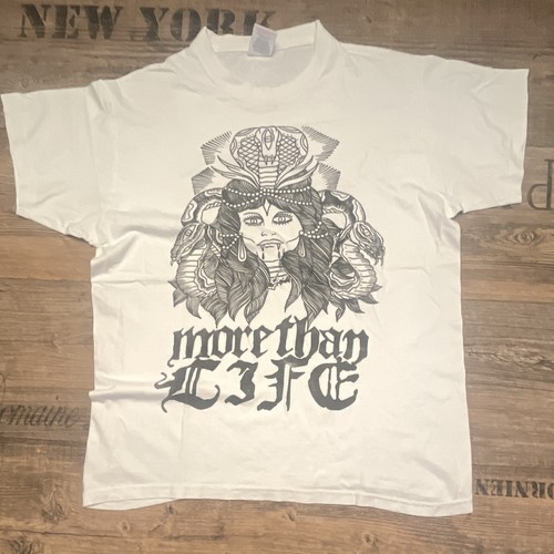 More than life band - more,