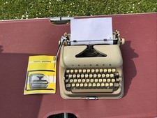 Reise Schreibmaschine TRIUMPH