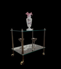 Alter Teewagen, Servierwagen, Beistelltisch, Metall / Messing und Glas, 4 Rollen