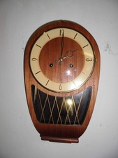 Kleine alte wanduhr pendeluhr - kleine,