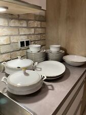 Essservice/Eschenbach/ 10 Personen/ Weiß-Grau/ Inkl. 2Suppenterrinen/ 2Sossieren