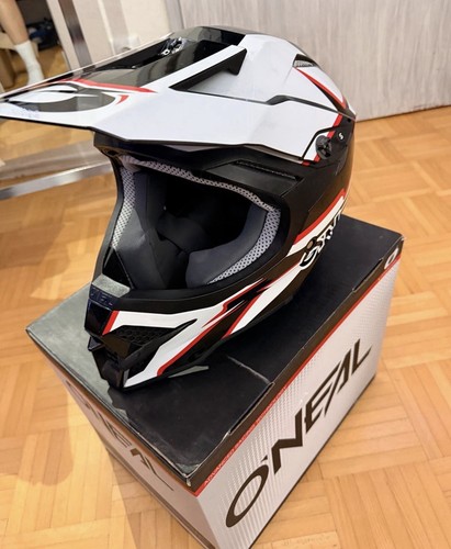 Oneal helm unbenutzt motor - unbenutzt,