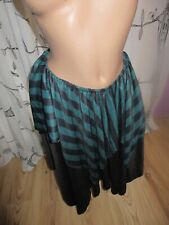 Halloween Hexenrock Witch schwarz grün zipfelig Grösse M oder 40/42 ungetragen