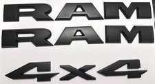 DODGE RAM TRX 4x4 / EMBLEM BADGE SCHRIFTZUG ZEICHEN LOGO / schwarz matt