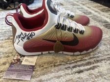 Signed Nike Men's 9.5 Free