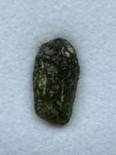 Natürlicher Moldavit Rohstein