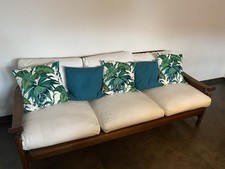 Dreisitzer Sofa, Rahmen