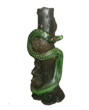 Schlange am Baumstamm Figur