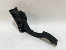 15-18 FORD FOCUS THROTTLE GAS
