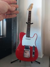 GMP Fender Telecaster Modellgitarre Miniatur 1:3 Limitiert Rot Sammlerstück