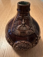 Bartmannskrug von Reinhold Merkelbach  Höhe ca 16 cm, Umfang 40 cm 462 cm schwer