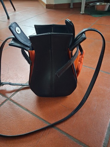 Schultertasche