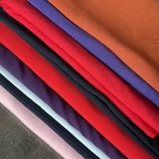 Großes  buntes uni Jersey