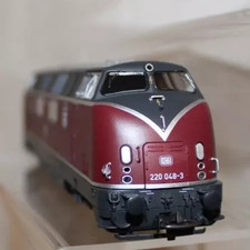 PIKO H0 " Diesellokomotive Br. 220 048-3 DB-Digital " Tolles Modell - Neuware