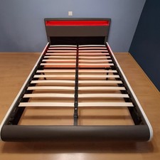 Graues Bett Mit Kunstleder Und RGB Beleuchtung, 140x200cm