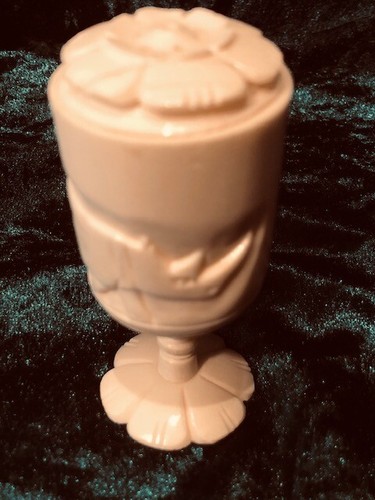 Kleiner pokal mit deckel - kleiner,