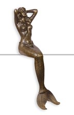 Eine gusseiserne Skulptur