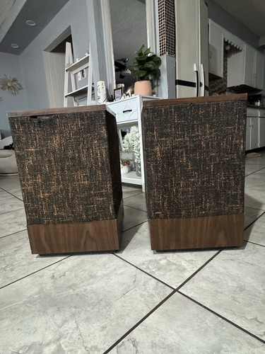 Bose 501 pair speakers - bose, vintage