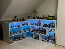 neuwertiger Vitrinenschrank