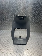 Legshield middle tunnel