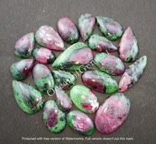 100 Karat natürlicher Rubin