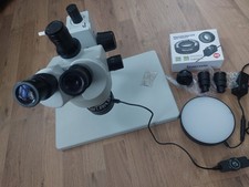 Trinokular Auflicht-Mikroskop