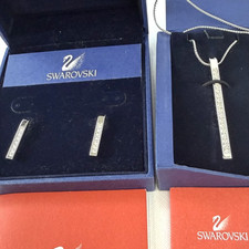 Swarovski Halskette & Ohrringe