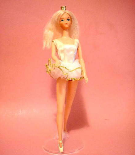 Vintage 1975 barbie - vintage,
