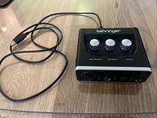 Behringer U-Phoria UM2 USB