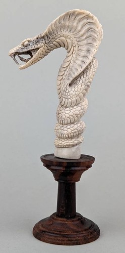 Geschnitzte sehr detailierte - geschnitzte,,
