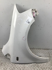 Kotflügel   vorne rechts  673325